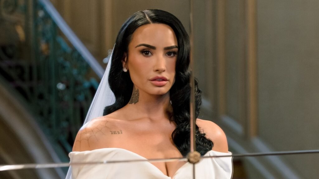 Demi Lovato Is Married: See Her Vivienne Westwood Wedding Dress Demi Lovato Is Married: See Her Vivienne Westwood Wedding Dress