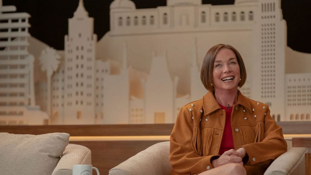 Julianne Nicholson Loved Going “Face Down, Ass Up” as Dance Mom on ‘Hacks’