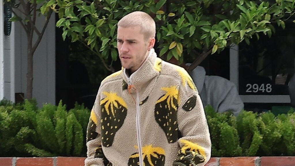 Justin Bieber Has Springtime Dressing Down to a Science