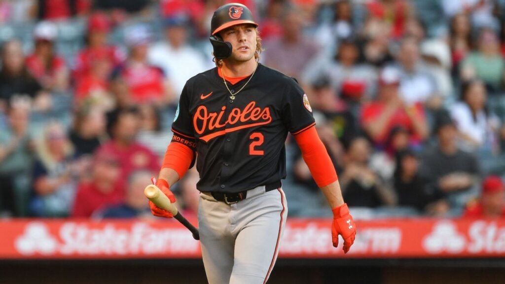 Memorial Day MLB standings check: Surprises, letdowns, more