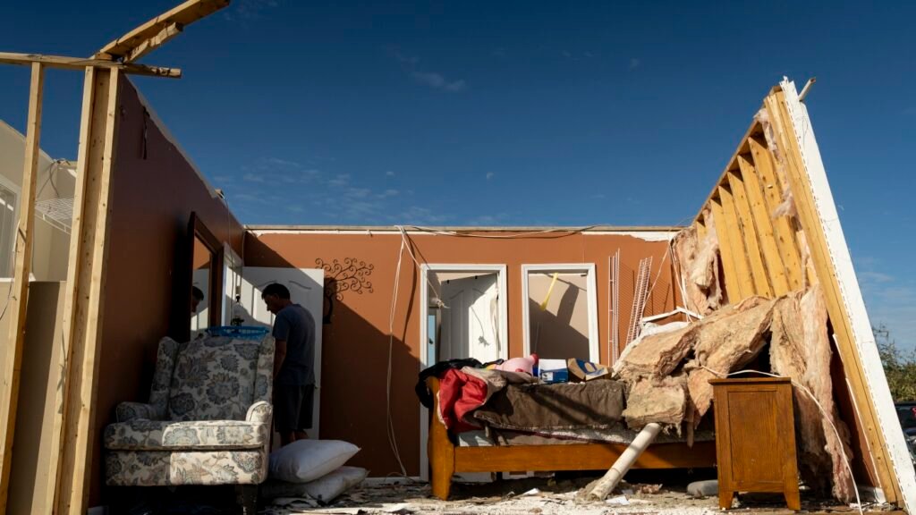 Soaring insurance costs in the Midwest are blamed on hail, not tornadoes : NPR
