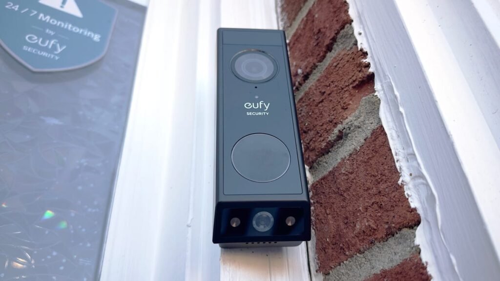 This video doorbell camera has just as many features as my Ring - and no subscription required