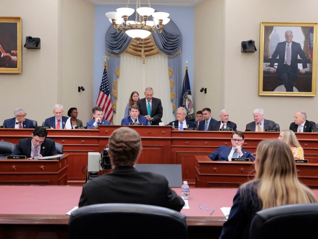 Trump’s massive tax cut bill passes key US House committee vote | Donald Trump News Trump’s massive tax cut bill passes key US House committee vote | Donald Trump News