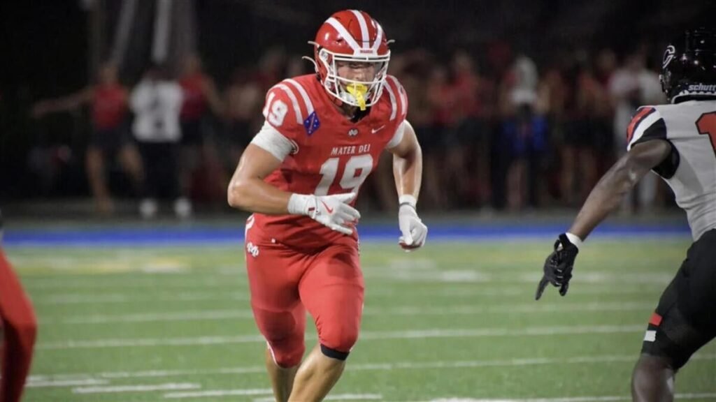 USC football recruiting: No. 1 TE Mark Bowman pledges to Trojans, bolstering top-ranked 2026 class