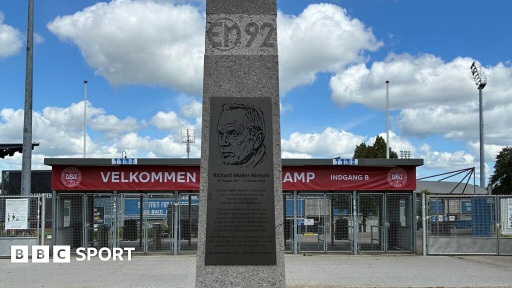 Wales seek statement win in fairytale city Richard Moller-Nielsen monument is Odense