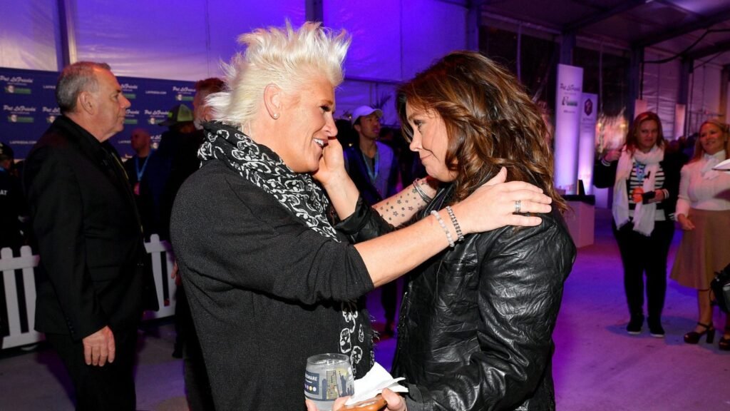 Bobby Flay, Food Network Stars Pay Tribute