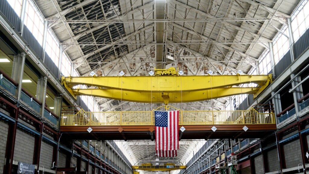 Can bringing back manufacturing help the heartland catch up with 'superstar' cities? : Planet Money : NPR