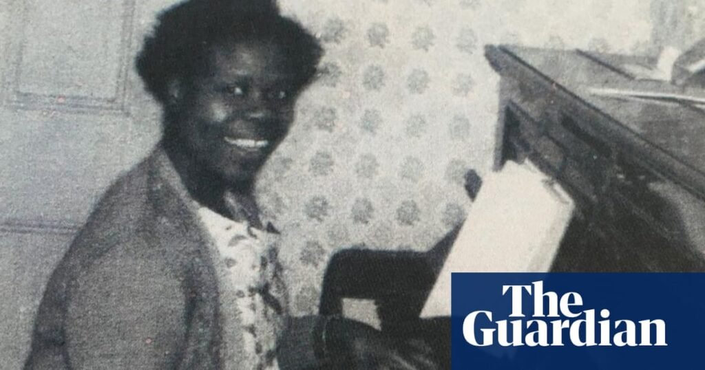 Senior health figure accuses NHS of racism over care given to dying mother | NHS