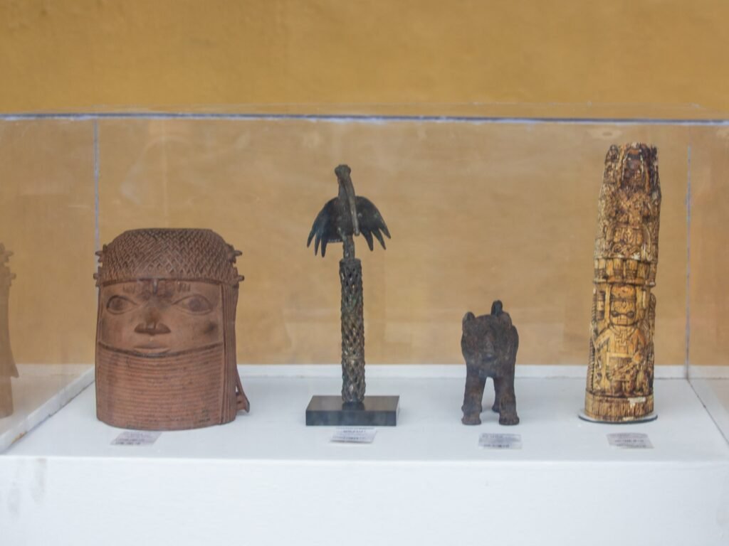 The Netherlands returns 119 stolen sculptures to Nigeria | Arts and Culture News