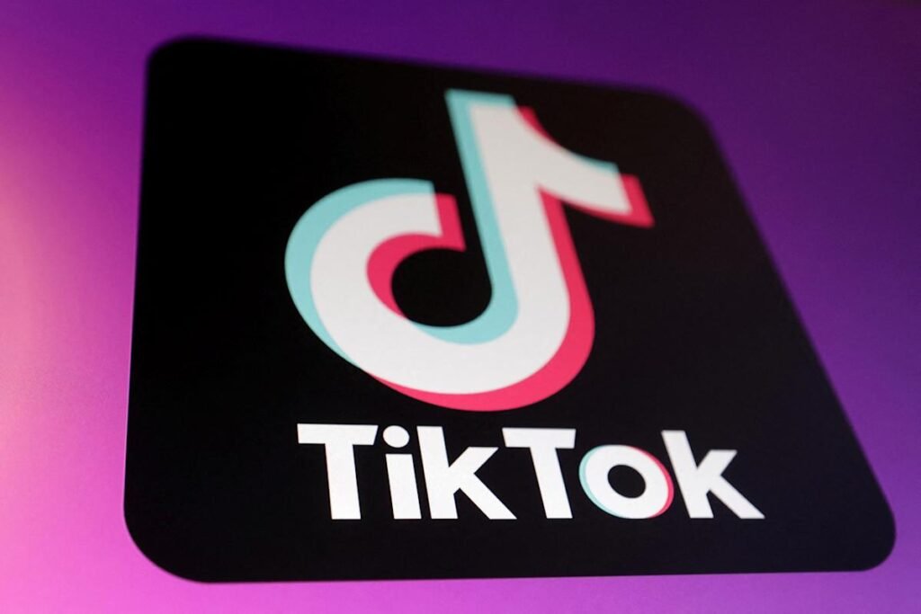 TikTok now blocks search results for #SkinnyTok