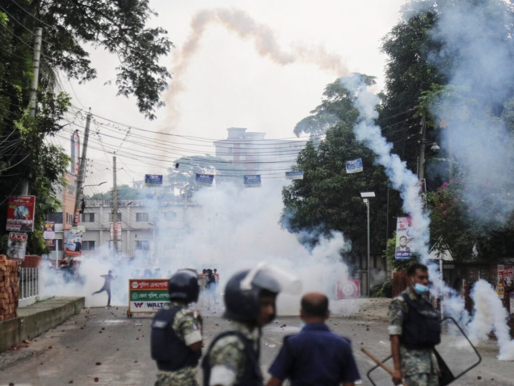 Bangladesh police clash with pro-Hasina activists, at least three dead | Protests News Bangladesh police clash with pro-Hasina activists, at least three dead | Protests News