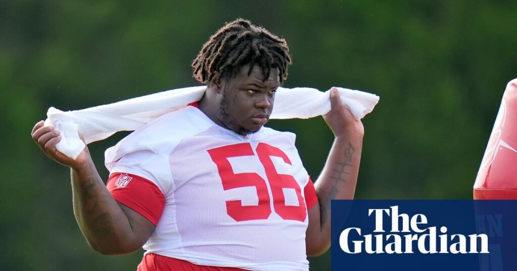 Bucs’ Desmond Watson, NFL’s heaviest player, placed on non-football injury list due to weight | Tampa Bay Buccaneers