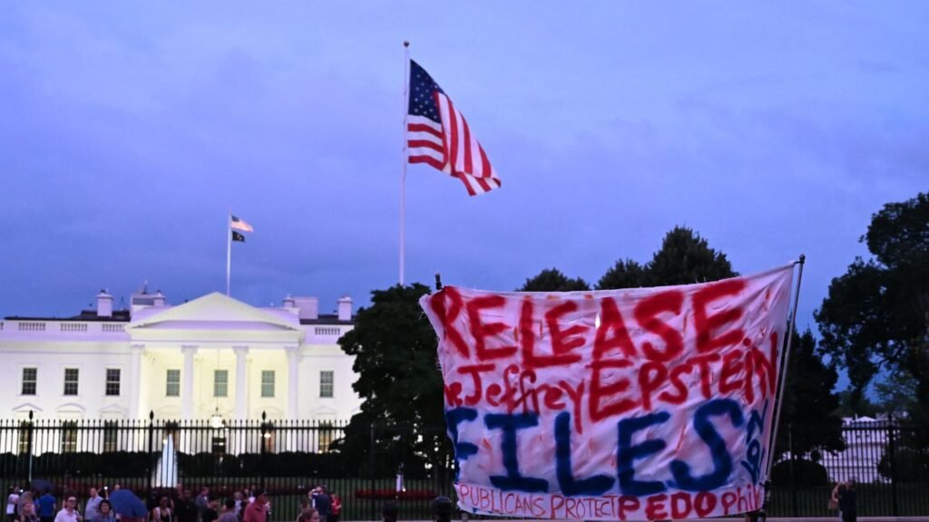 Donald Trump Sues Wall Street Journal Reporters, Rupert Murdoch for $10 Billion Over “FAKE” Epstein Letter