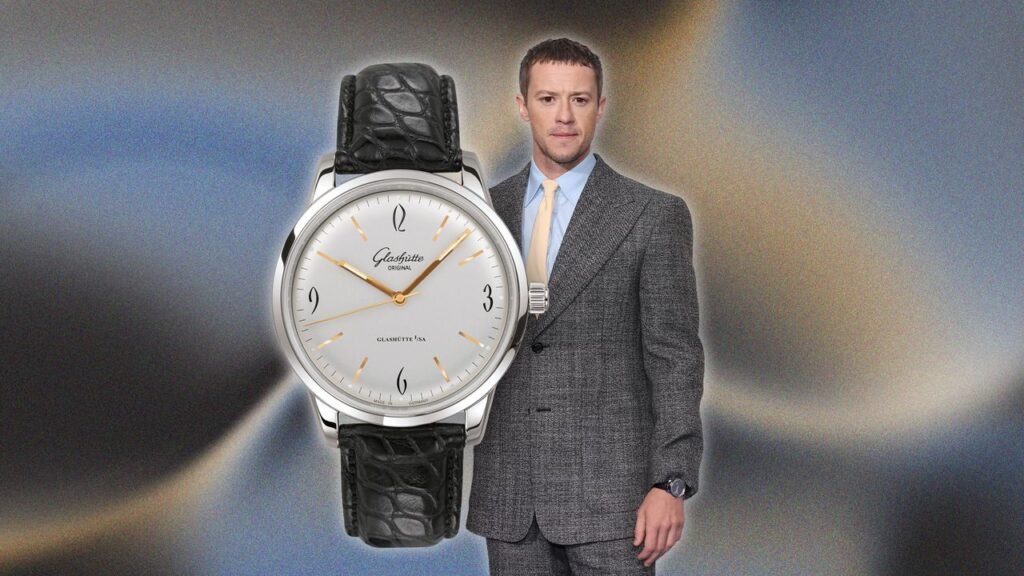 Joseph Quinn, Your Human Torch, Is Also a Human Watch Encyclopedia