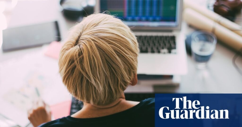 Nearly 1,000 Britons will keep shorter working week after trial | Four-day week Nearly 1,000 Britons will keep shorter working week after trial | Four-day week