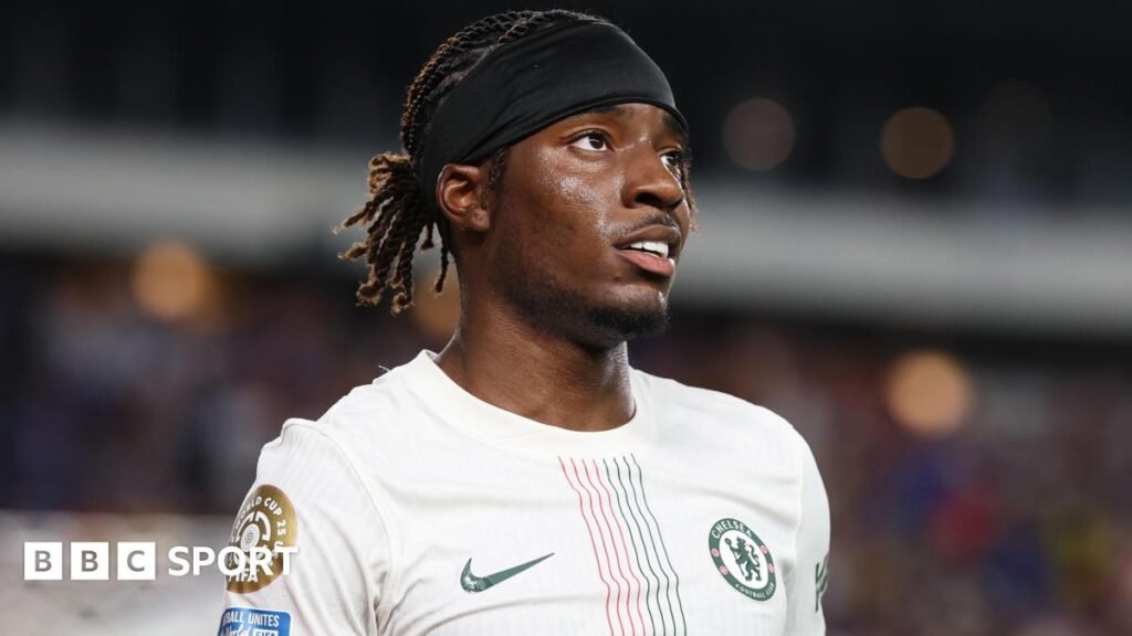 Noni Madueke playing for Chelsea at the Club World Cup