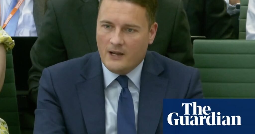Resident doctors’ strikes would be gift to Nigel Farage, warns Wes Streeting | Health policy