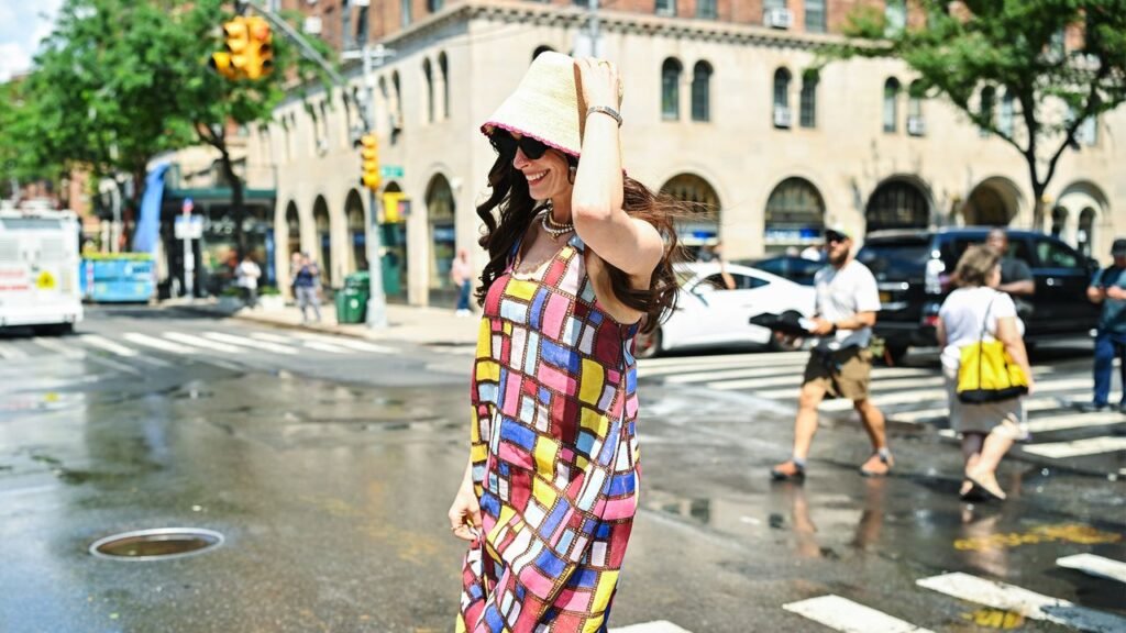 See Anne Hathaway’s First Looks in the ‘Devil Wears Prada’ Sequel See Anne Hathaway’s First Looks in the ‘Devil Wears Prada’ Sequel