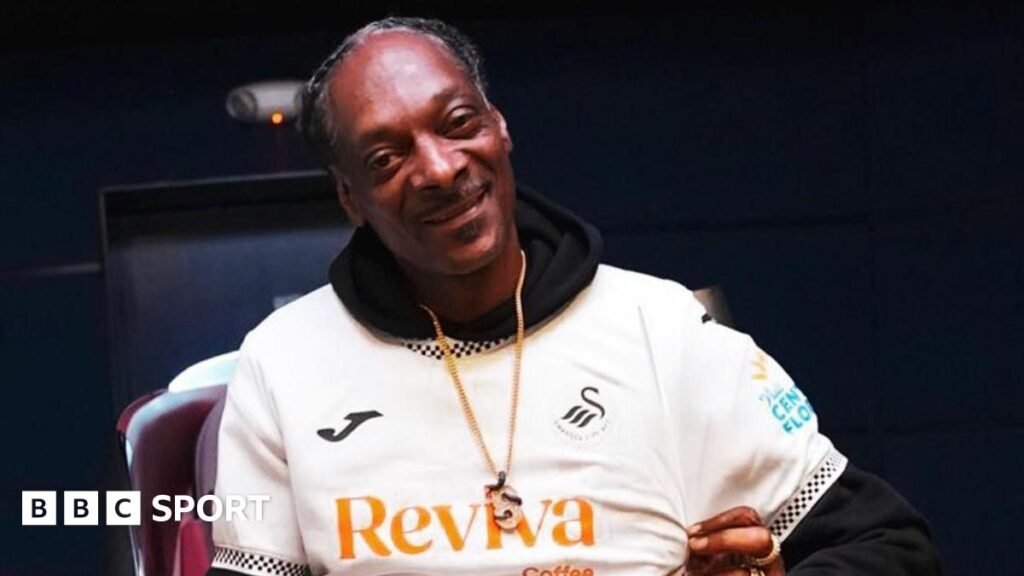 Snoop Dogg in the new Swansea City shirt