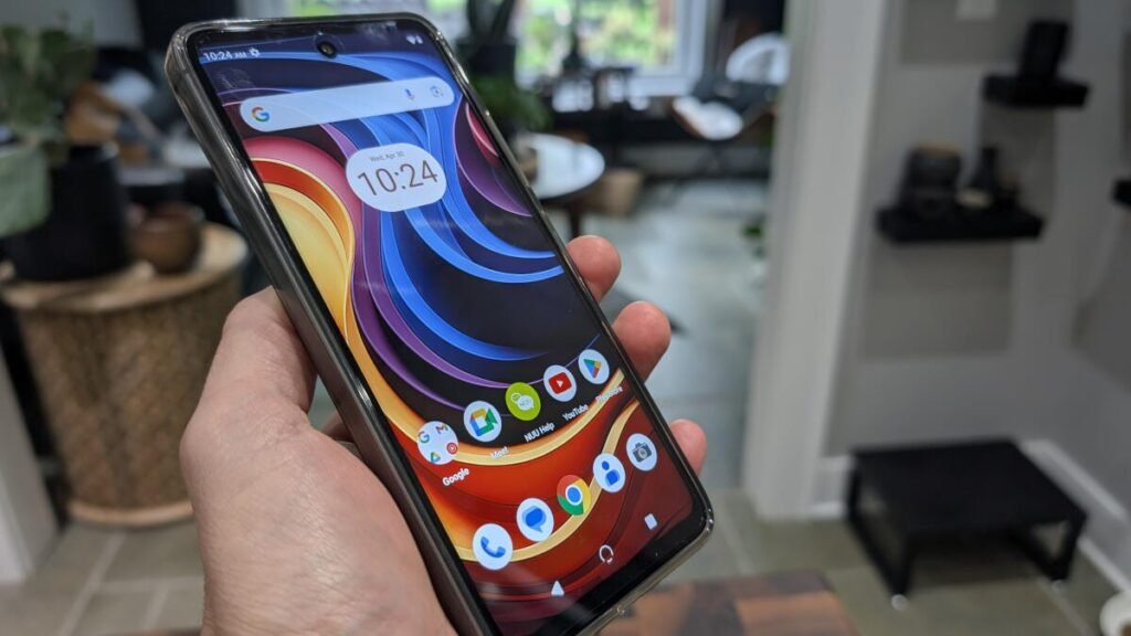 This $100 Android phone has no business being this good for the price This $100 Android phone has no business being this good for the price