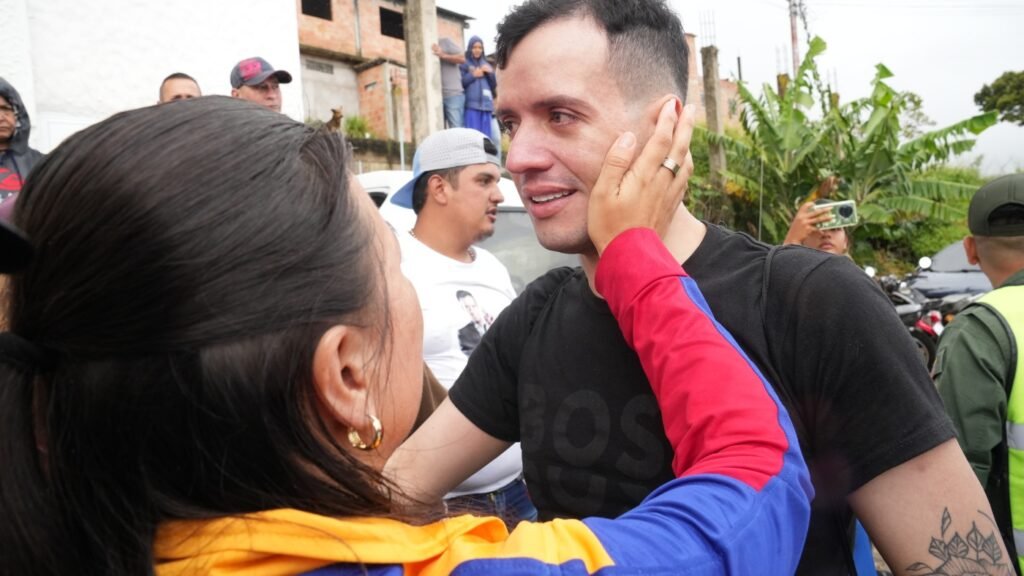 Venezuelans deported to El Salvador mega-prison describe abuse : NPR Venezuelans deported to El Salvador mega-prison describe abuse : NPR