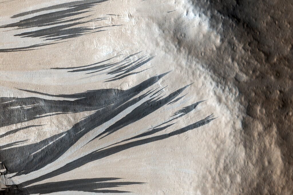 Water on Mars Probably Doesn’t Explain These Weird Streaks