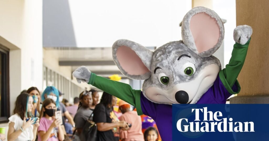 ‘Come with me, Chuck E’: Florida police arrest mascot for credit card fraud as children look on | Florida
