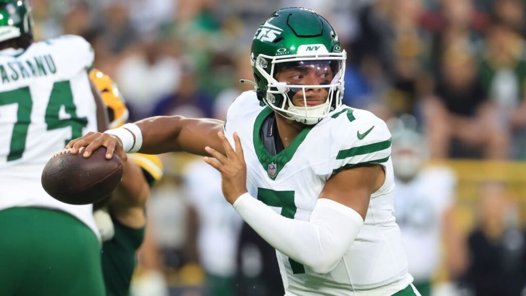 Aaron Glenn 'very confident' in Justin Fields, Jets' passing attack