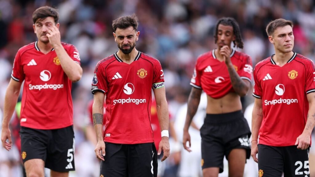 Man United look as bad as last season in draw at Fulham