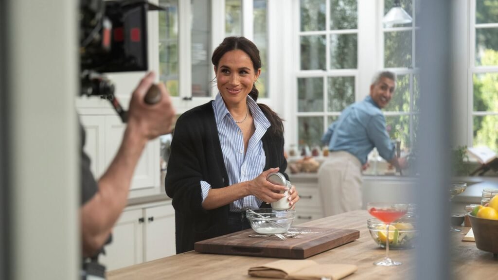 Meghan Markle Finally Figures Out With Love, Meghan Is a Talk Show, Not a How-To Guide Meghan Markle Finally Figures Out With Love, Meghan Is a Talk Show, Not a How-To Guide