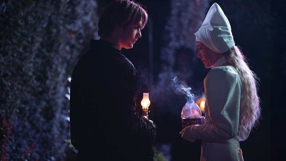 Nicholas Galitzine Looks to Seduce Nicholas Galitzine Looks to Seduce