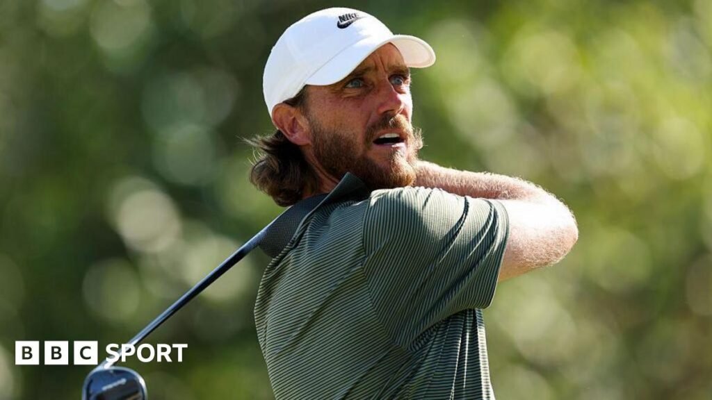 Maro Itoje with Lions fans