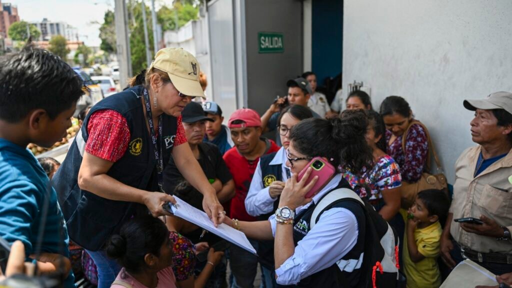 Judge temporarily blocks attempt to deport Guatemalan children : NPR