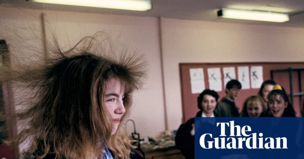 Quarter of schools in England lack a physics teacher, analysis finds | Physics