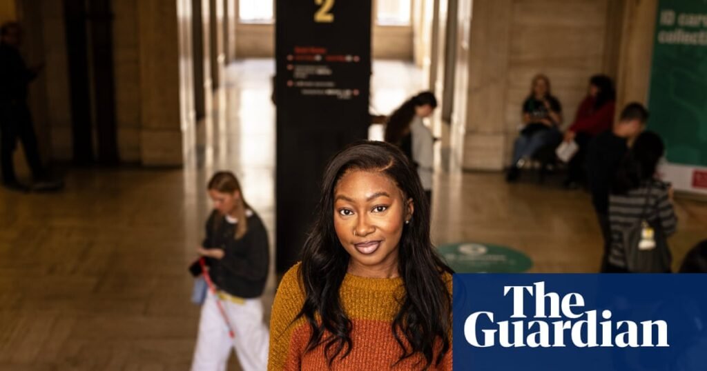 ‘It changed my view’: the letter campaign urging pupils in deprived areas to try university | Higher education ‘It changed my view’: the letter campaign urging pupils in deprived areas to try university | Higher education