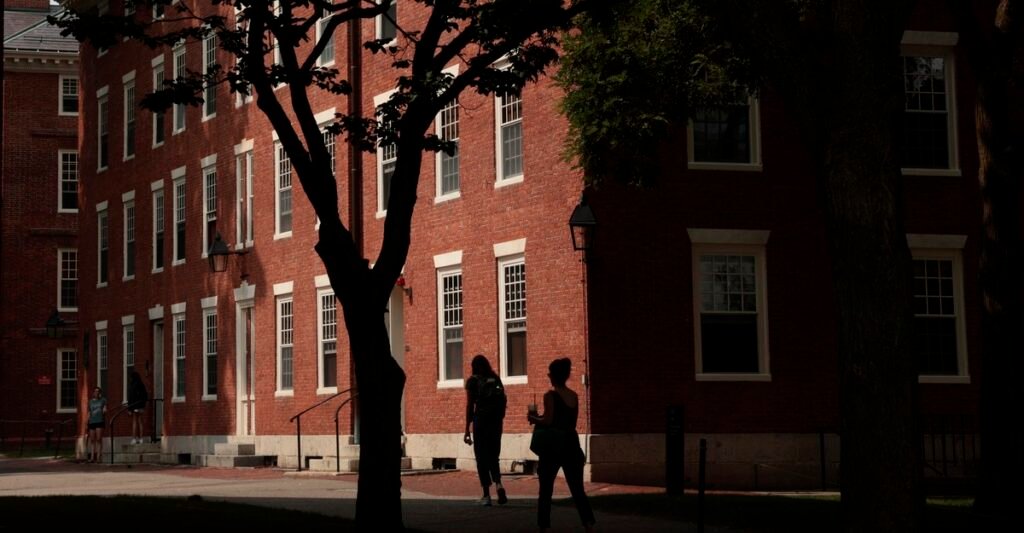 A Deal That Would End Universities' Independence