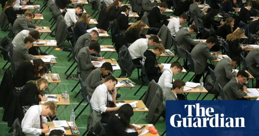 Compulsory maths and English GCSE resits too inflexible, says curriculum chief | GCSEs